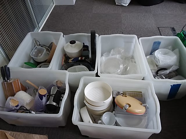 Box of Kitchen items