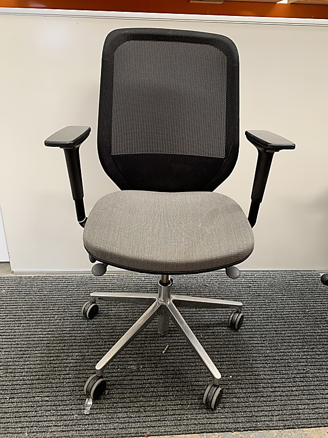 Orangebox Joy-12 office operator chair 