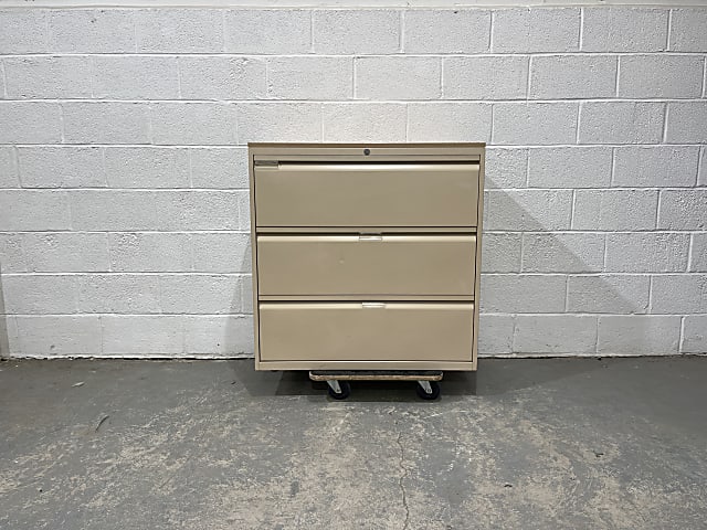 Filing cabinet deep top