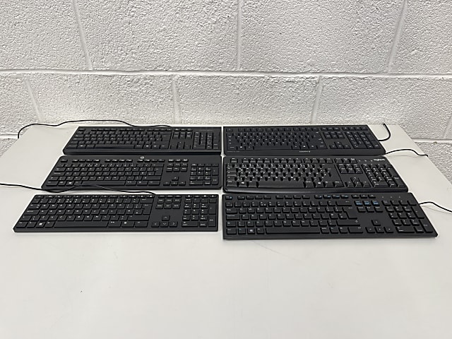 Box of 25 assorted Keyboards