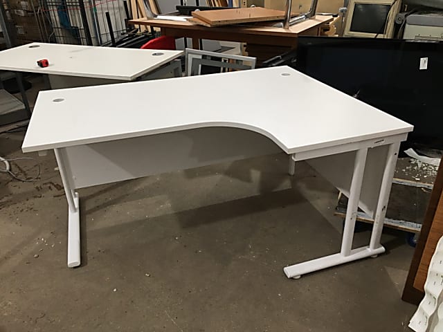 Rh corner desk white