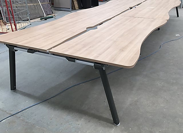 Bank of 4 Senator desks 180cm 