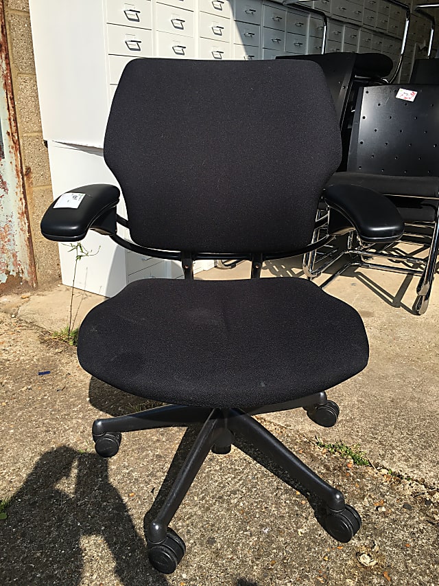 Humanscale Freedom chair