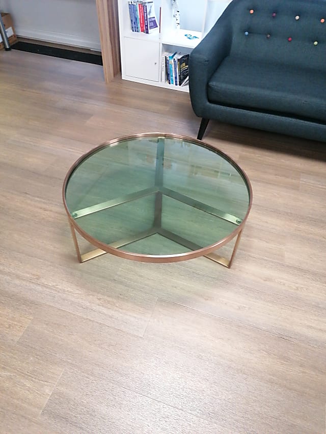 NR round clear glass top table