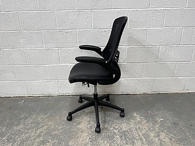 Black Chair with arms