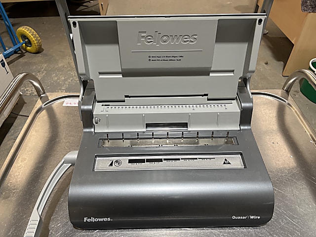 Fellowes Quasar Manual Wire Binding Machine