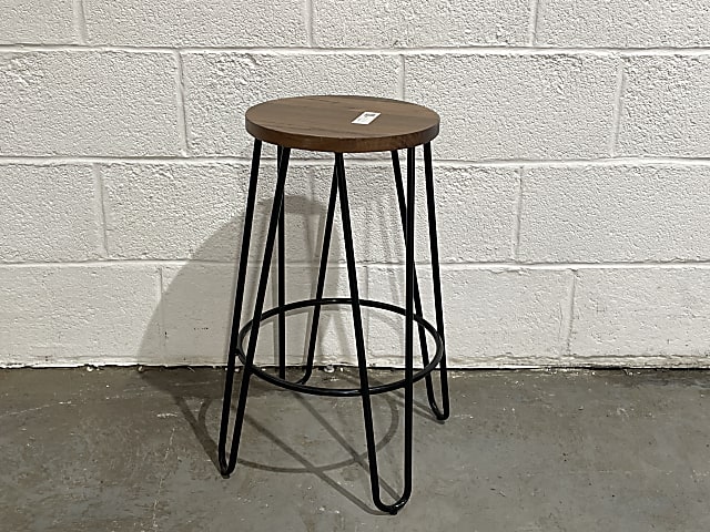 Bar stool black iron legs