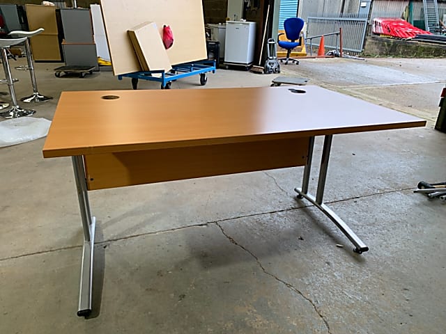 Desk 140cm