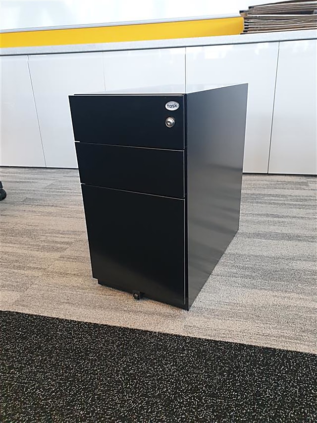 Black Metal Slimline Task Brand Pedestal