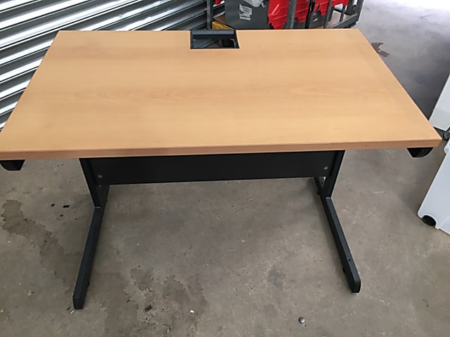 Small wooden desk 100cm