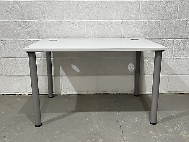 White table desk 