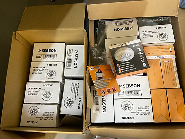 Box of c20 Sebson Heat detectors