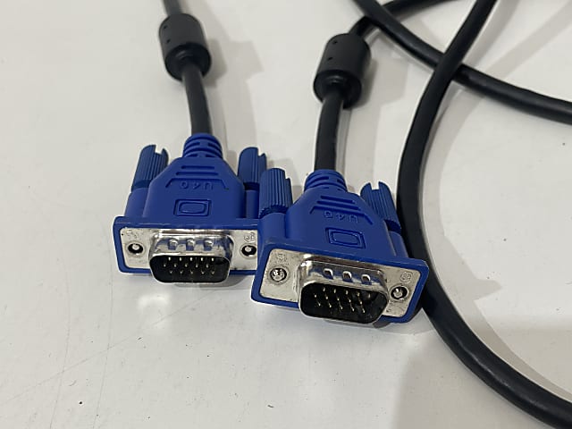 Computer VGA cable ( approximately a bundle of 20) 