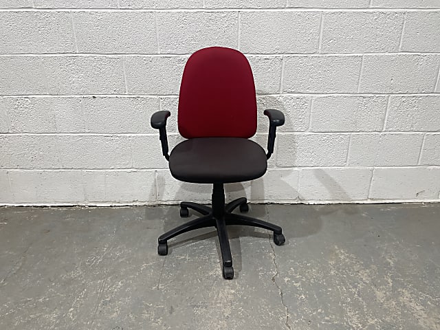 Dark grey and red office operator chair