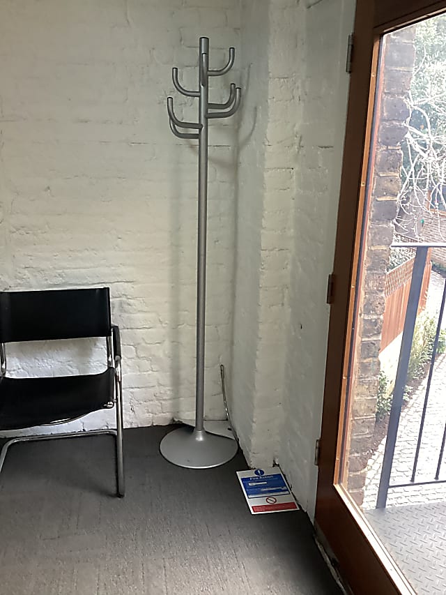 Coat stand