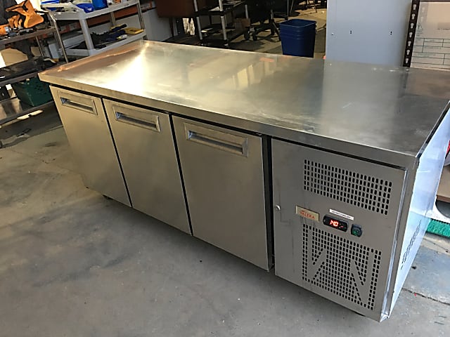 Valera 3 door counter fridge unit