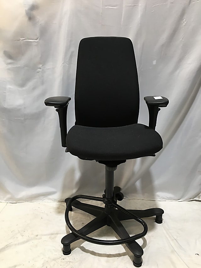 Kinnarps drafting chair