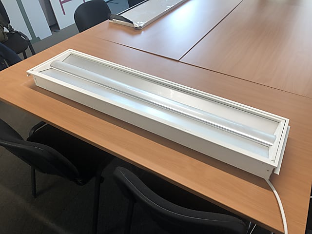 SAS ceiling tile metal white light fitting  1200mm x 300mm