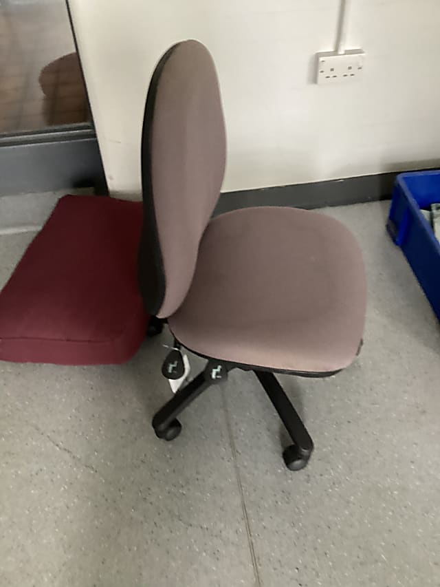 Ops chair