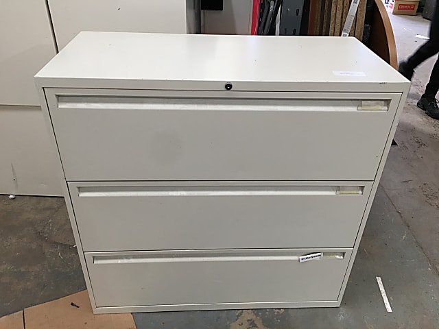 White metal Lateral filing cabinet