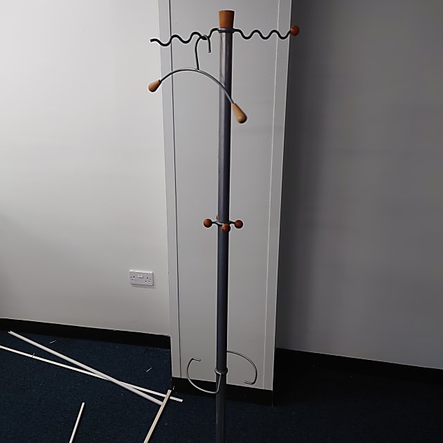 Coat stand