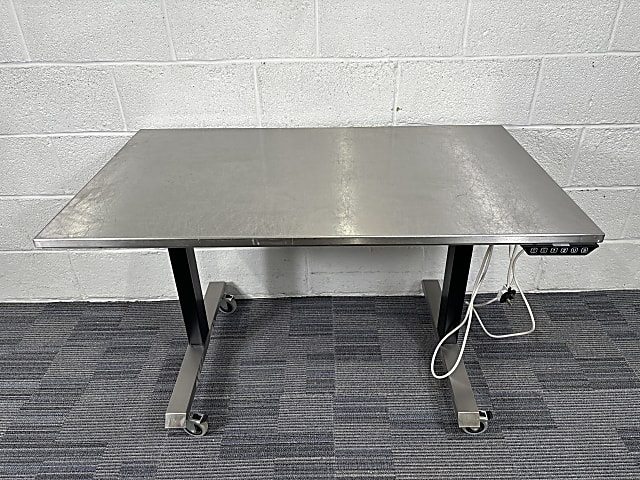 Stainless steel electric mobile bench