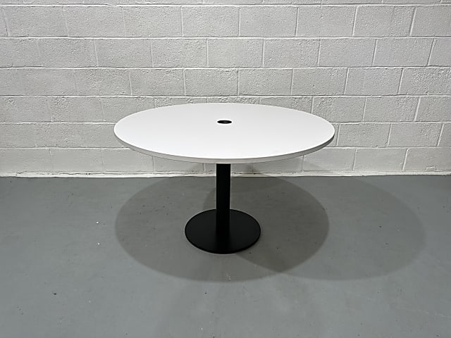 Round table 120cm