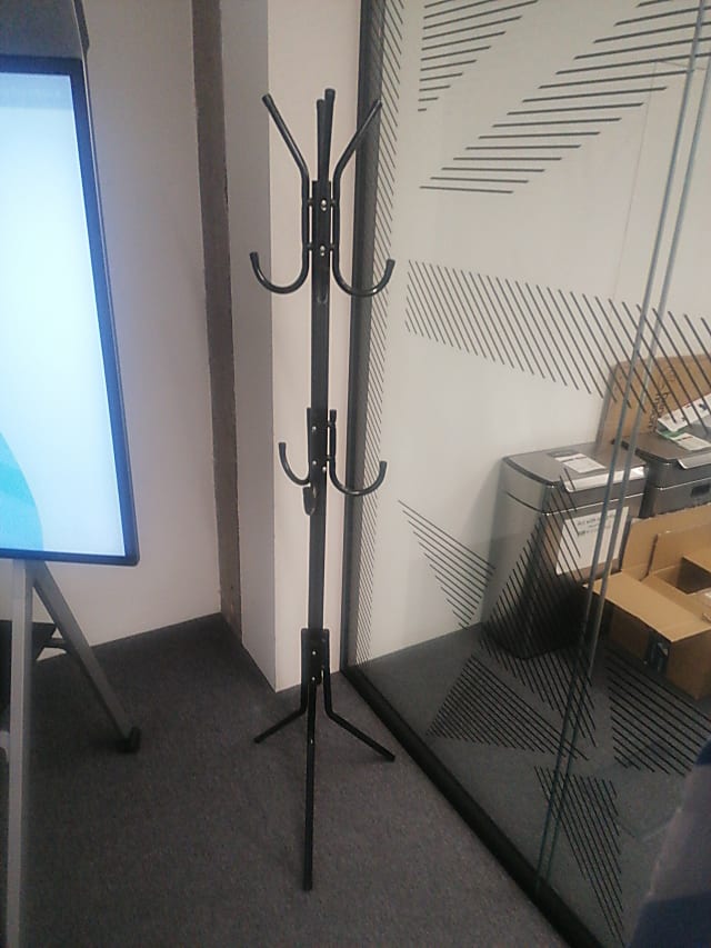 Coat stand