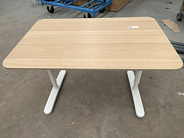 IKEA Bekant height adjustable table (manual)