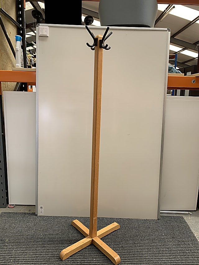 Coat stand 3