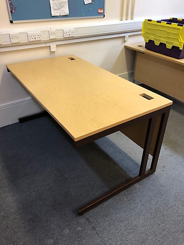 Desk 160cm