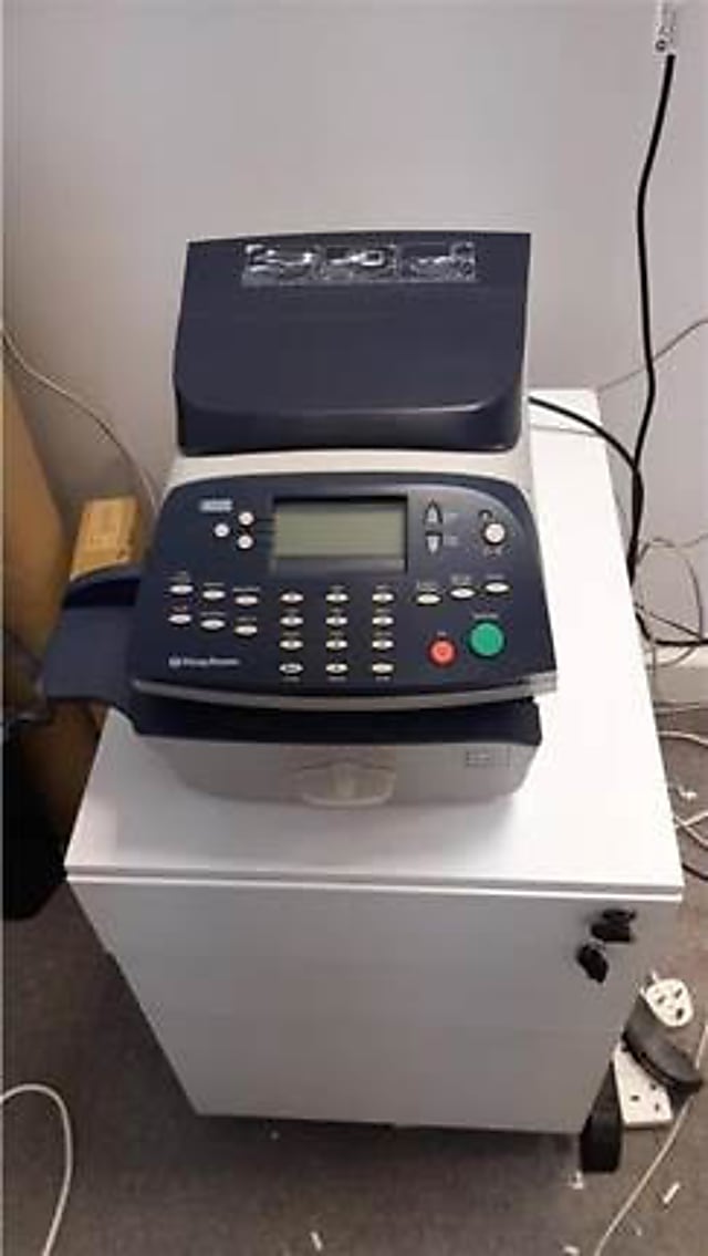 Franking machine