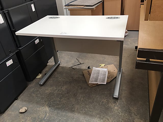 Single desk 100cm