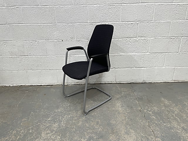 Kinnarps 5000 black chair