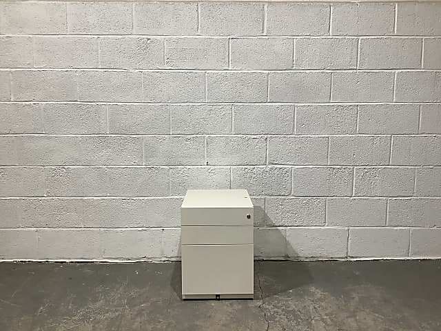 White Metal Pedestal