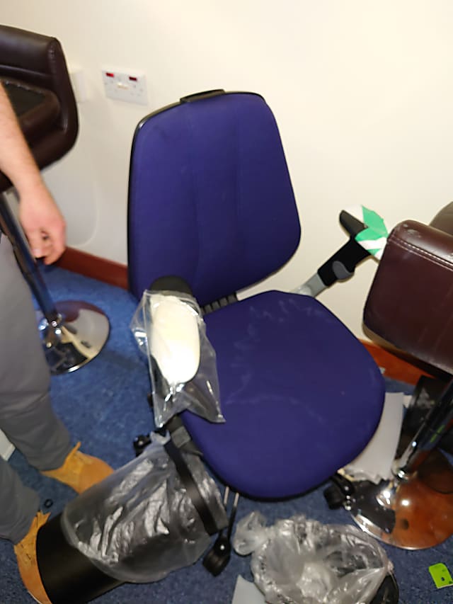 Damaged arms operator chair