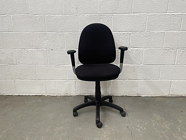 Black rolling office Chair