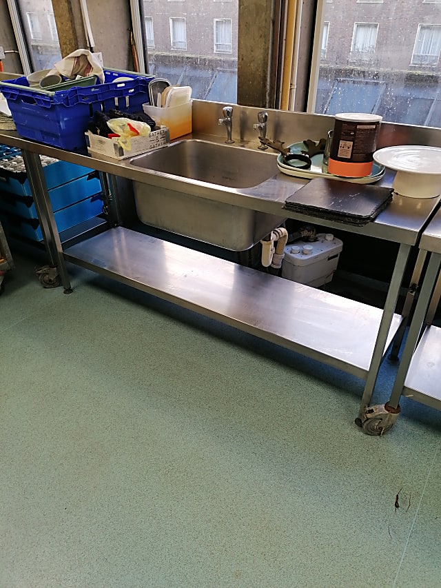 Stainless steel sink unit