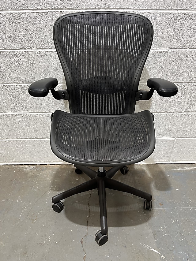 Herman miller aeron size c refurbished office chair