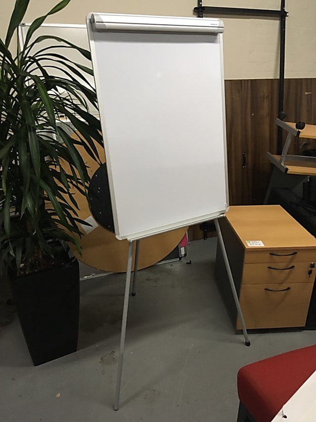 White board flip chart stand