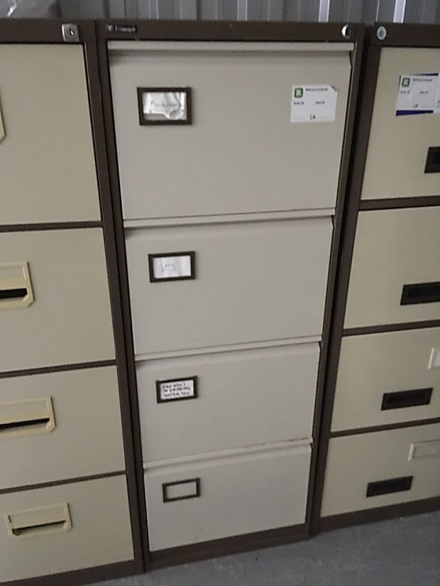 Metal 4-drawer filing cabinet