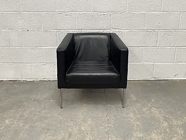 Leather tub arm chair