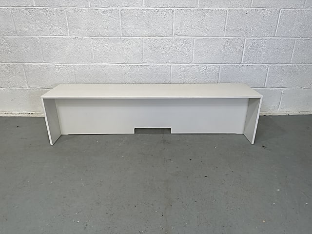 Reception desk hob, monitor riser 150cm