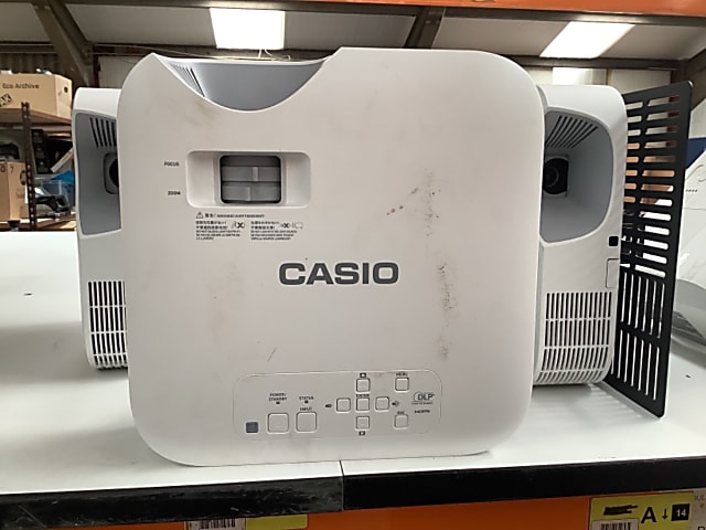 Casio xj -f210wn projector 