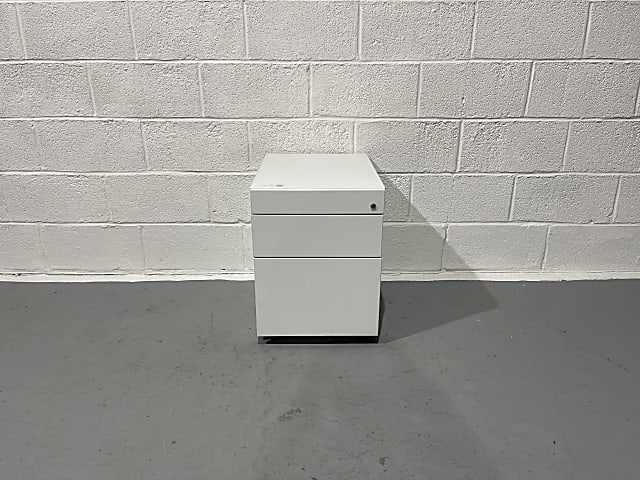 White wooden pedestal 