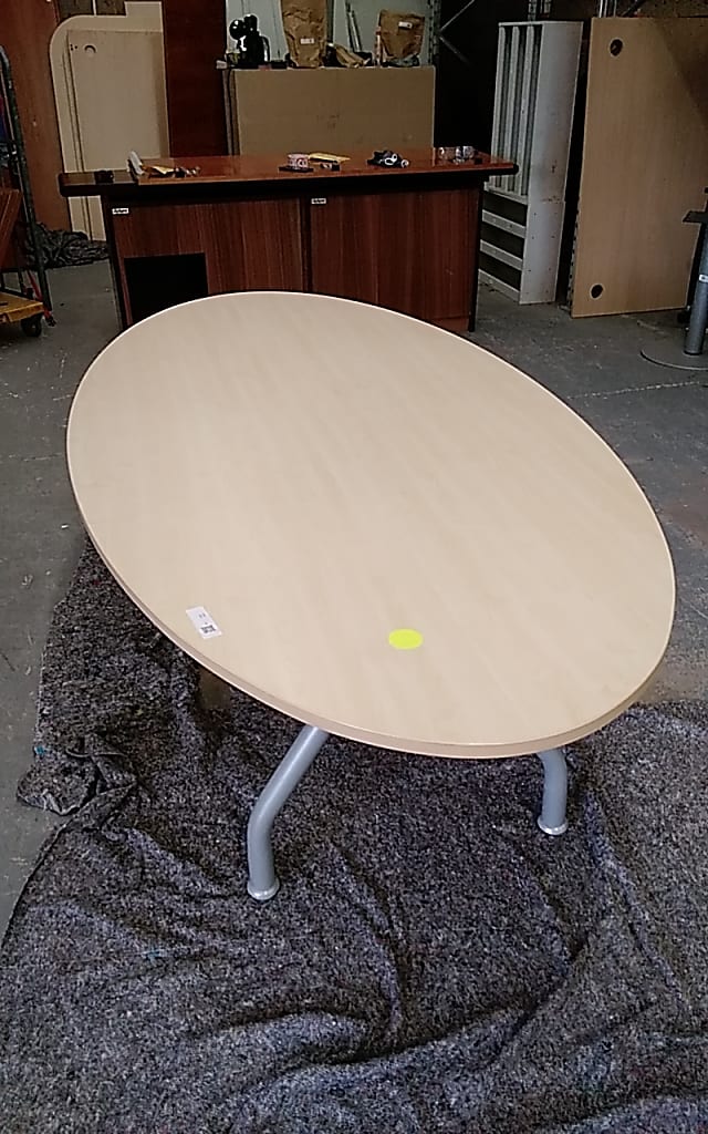 oval meeting desk table