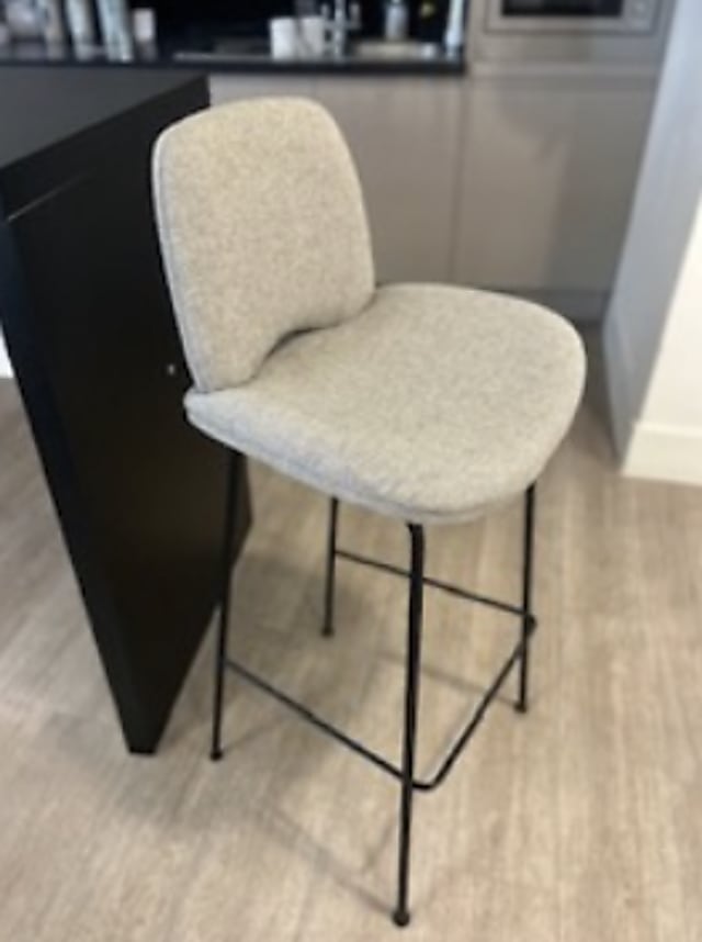 FRÖVI grey stool 