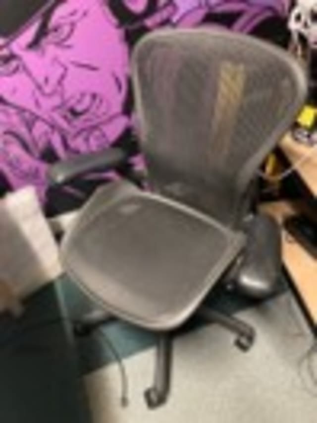 Herman miller aeron chair