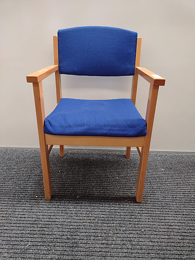 Blue visitors chair