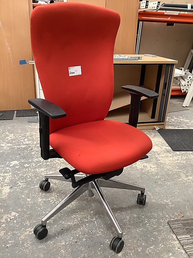 Boss Komac App operator chair